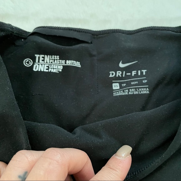 Black Nike Dri fit joggers leggings - Picture 3 of 3
